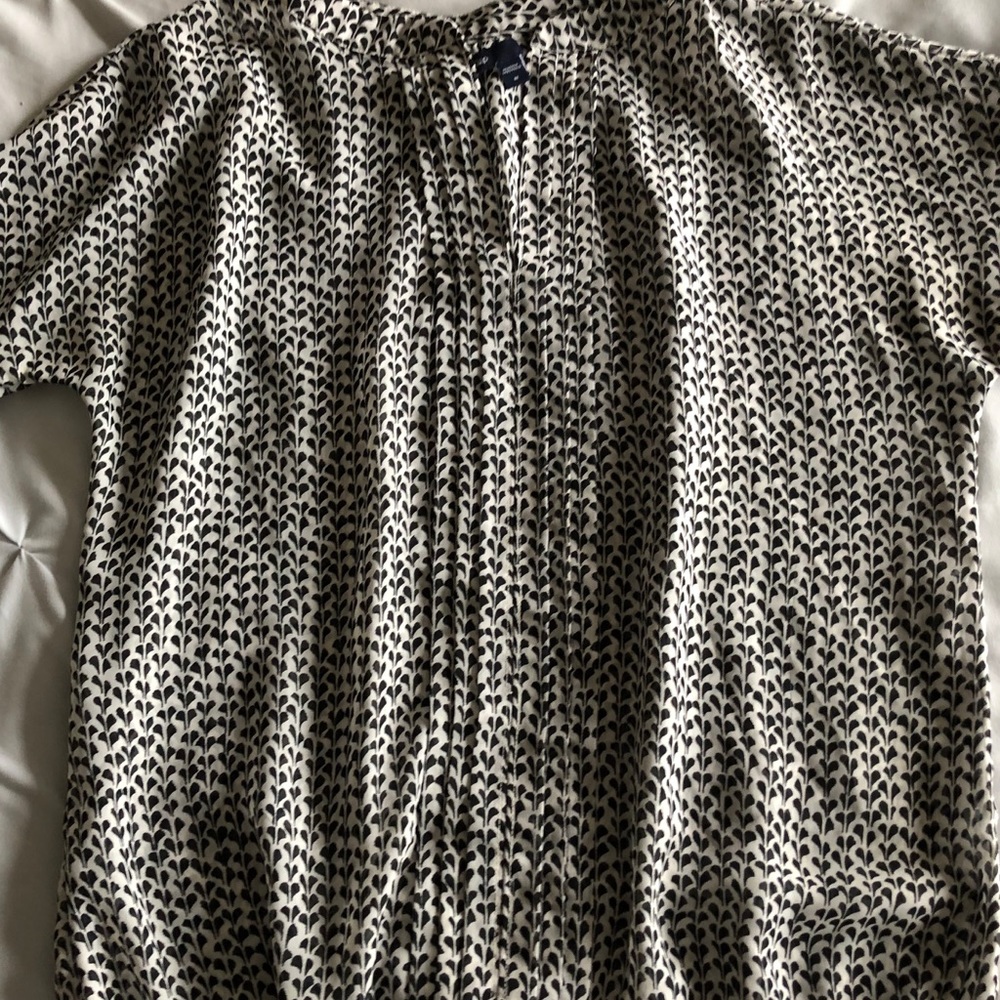 Gap dress top- black and white print